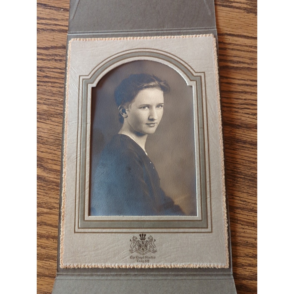 Antique Cabinet Card Woman Photo Victorian Portrait 1800s Troy New York Lloyd